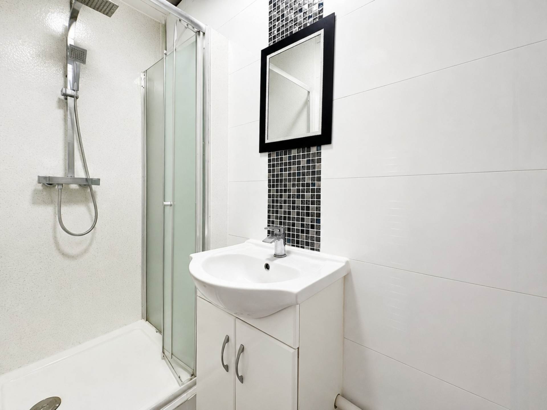 Willow Way, Luton, Image 8