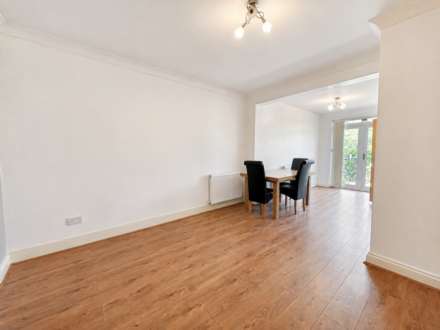 Willow Way, Luton, Image 4