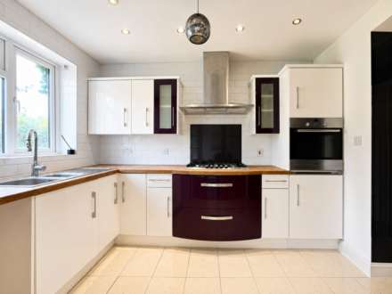 Willow Way, Luton, Image 6
