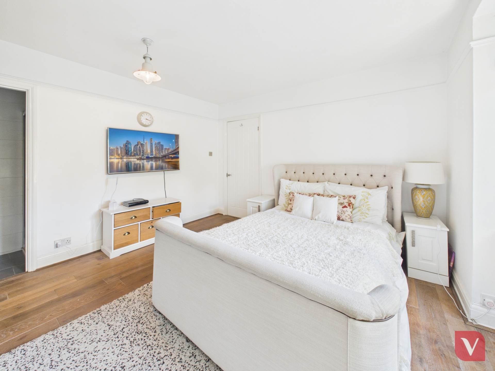 Compton Avenue, Luton, Image 11