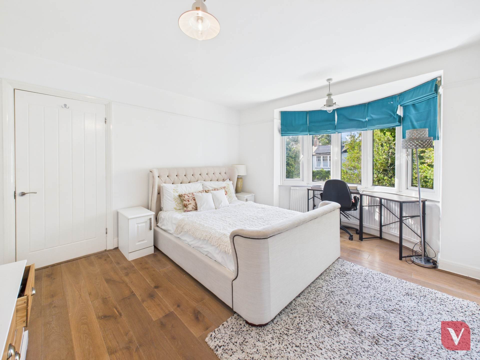 Compton Avenue, Luton, Image 12