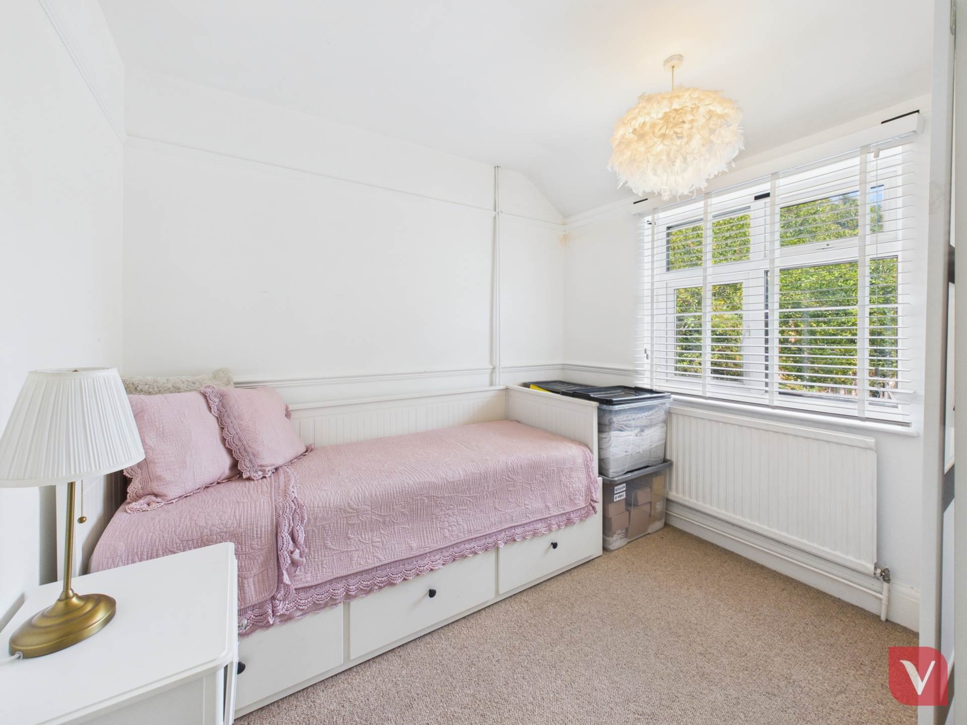 Compton Avenue, Luton, Image 16