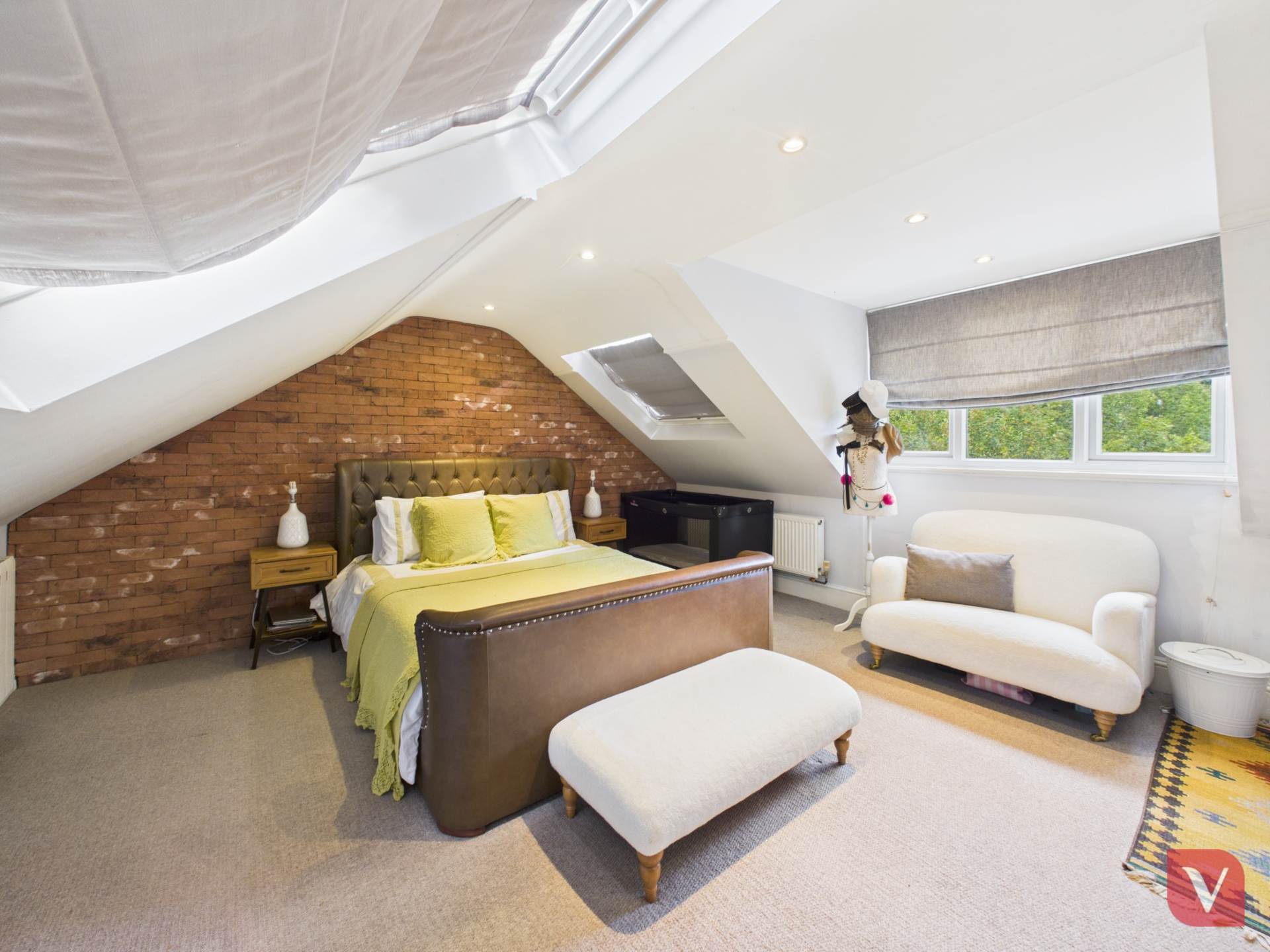 Compton Avenue, Luton, Image 2