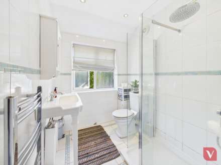 Compton Avenue, Luton, Image 10