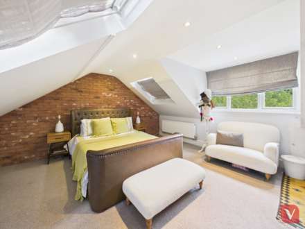 Compton Avenue, Luton, Image 4