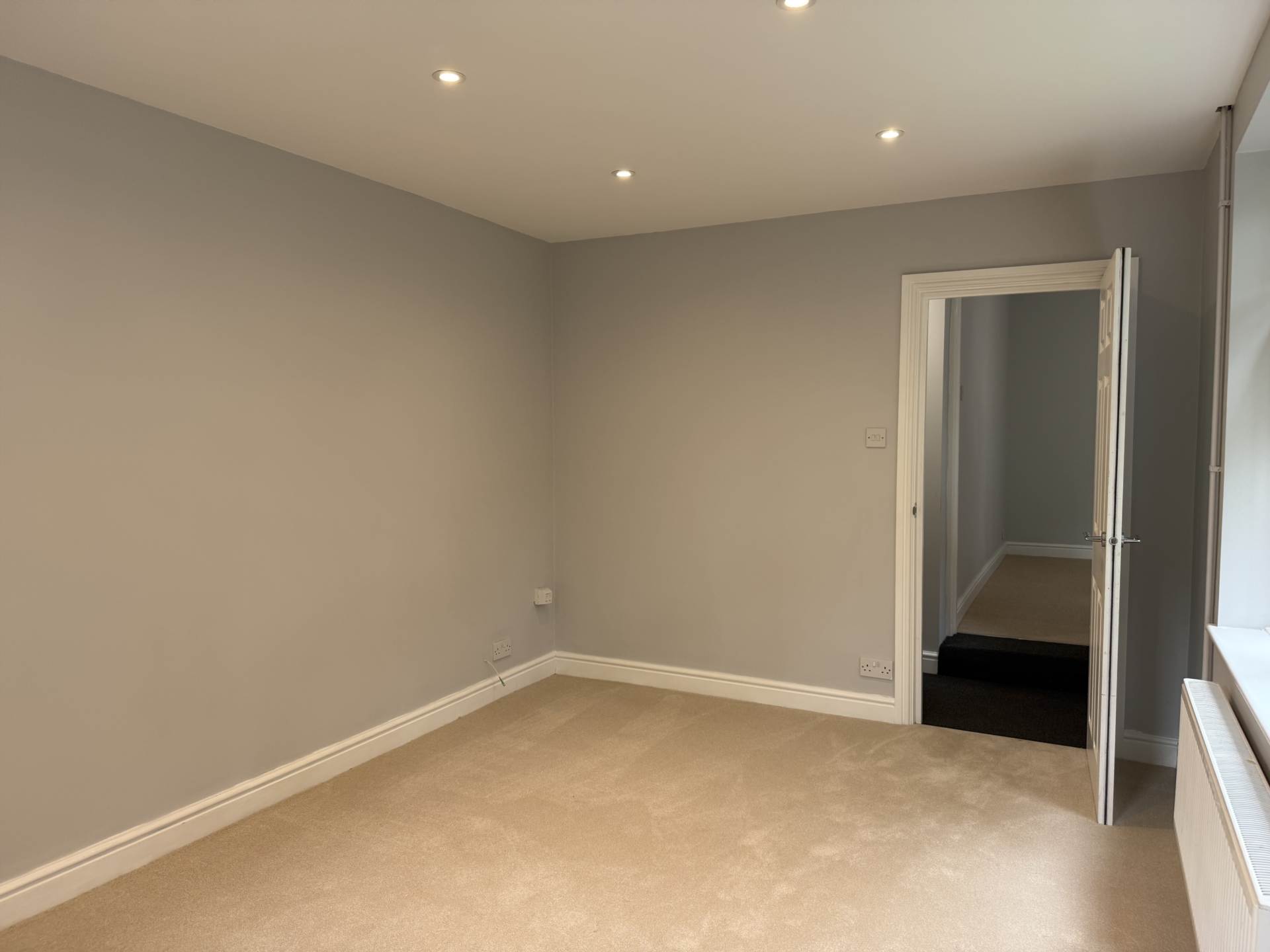 Biscot Road, Luton, Image 3
