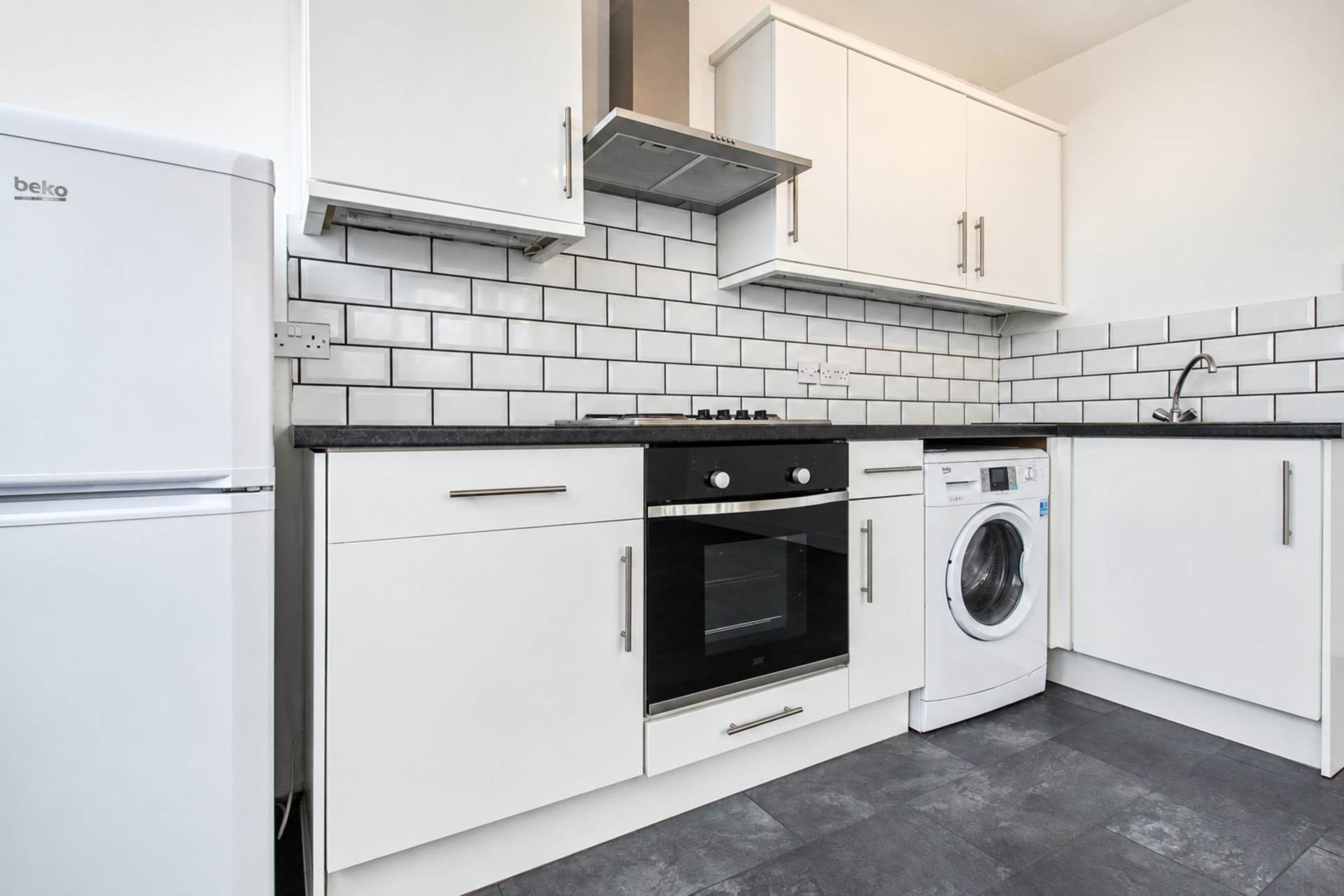 Dunstable Road, Luton, Image 4
