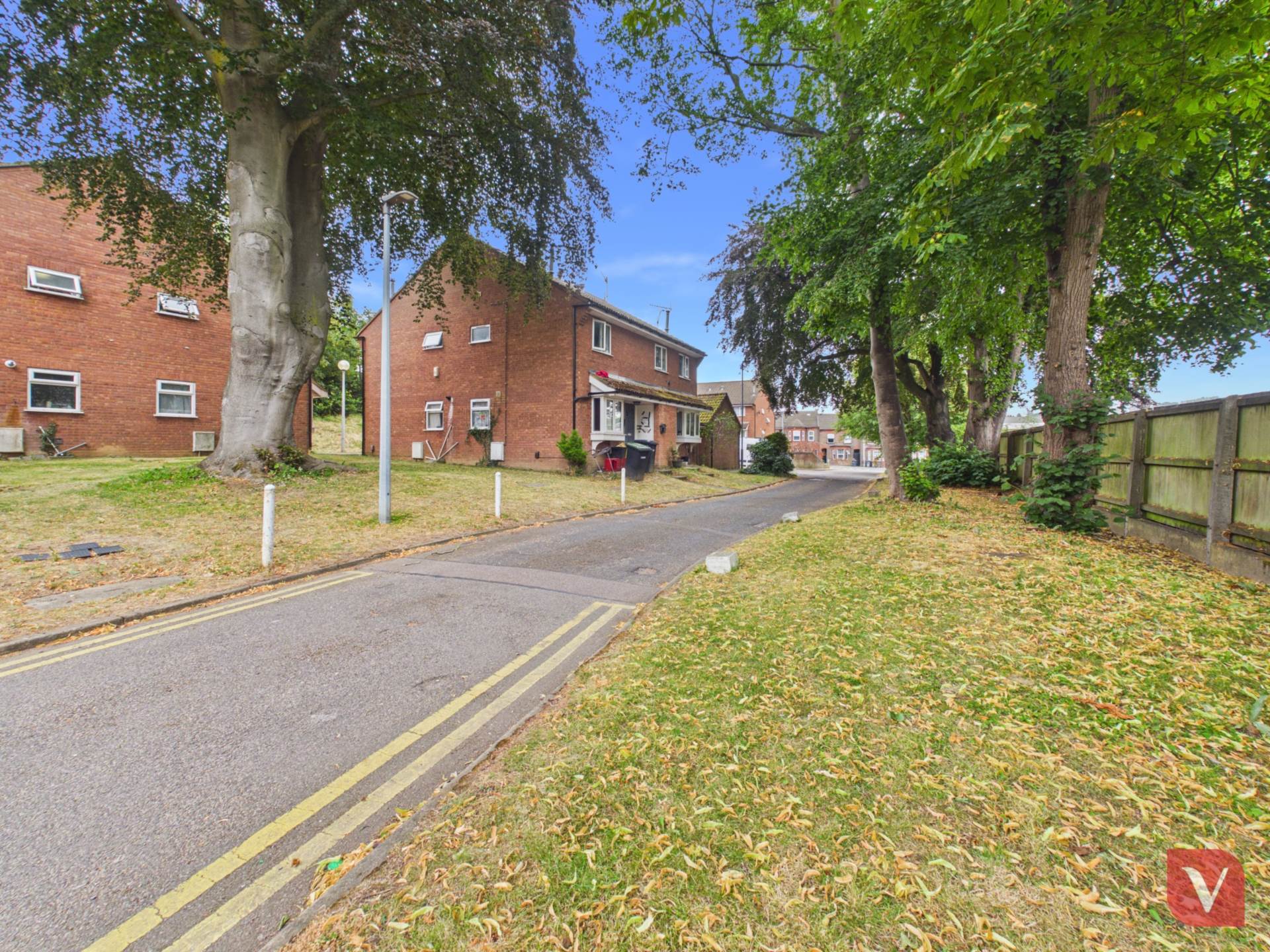 Moorland Gardens, Luton, Image 8