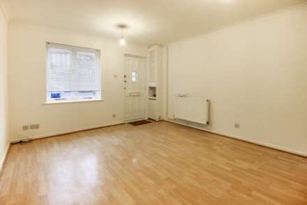 Bellerby Rise, Luton, Image 11