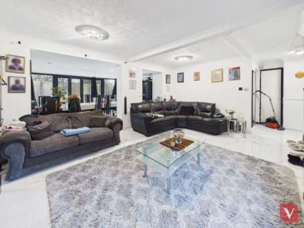 Bellerby Rise, Luton, Image 2