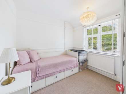 Compton Avenue, Luton, Image 8
