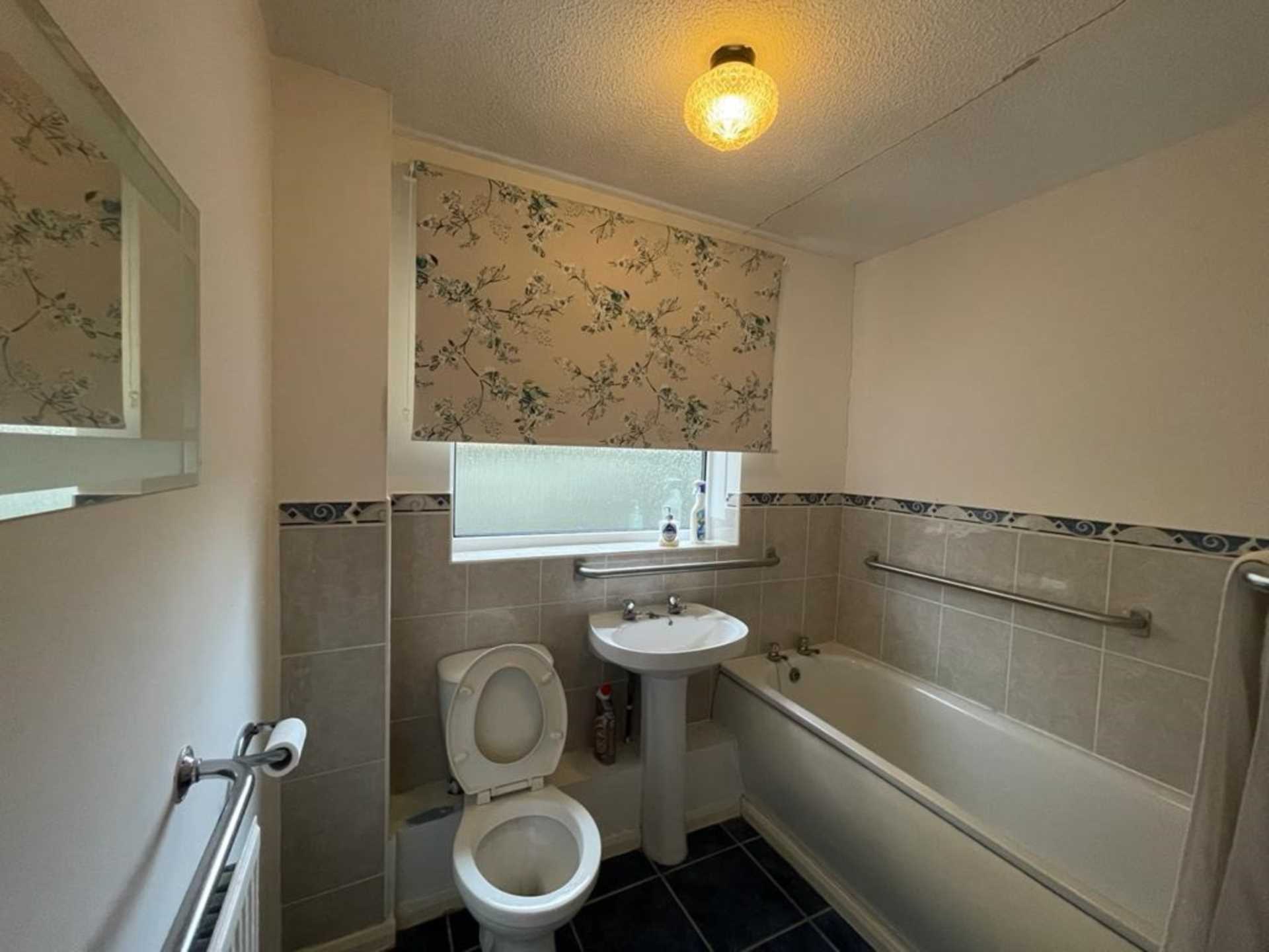 Tyne Crescent, Bedford, Image 4