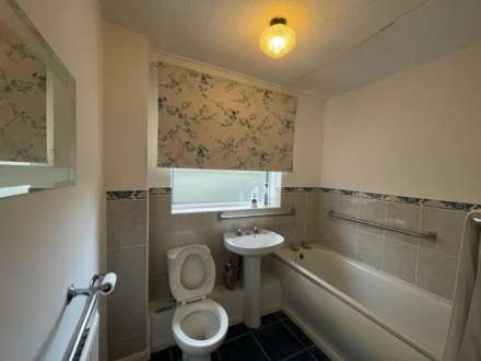Tyne Crescent, Bedford, Image 4