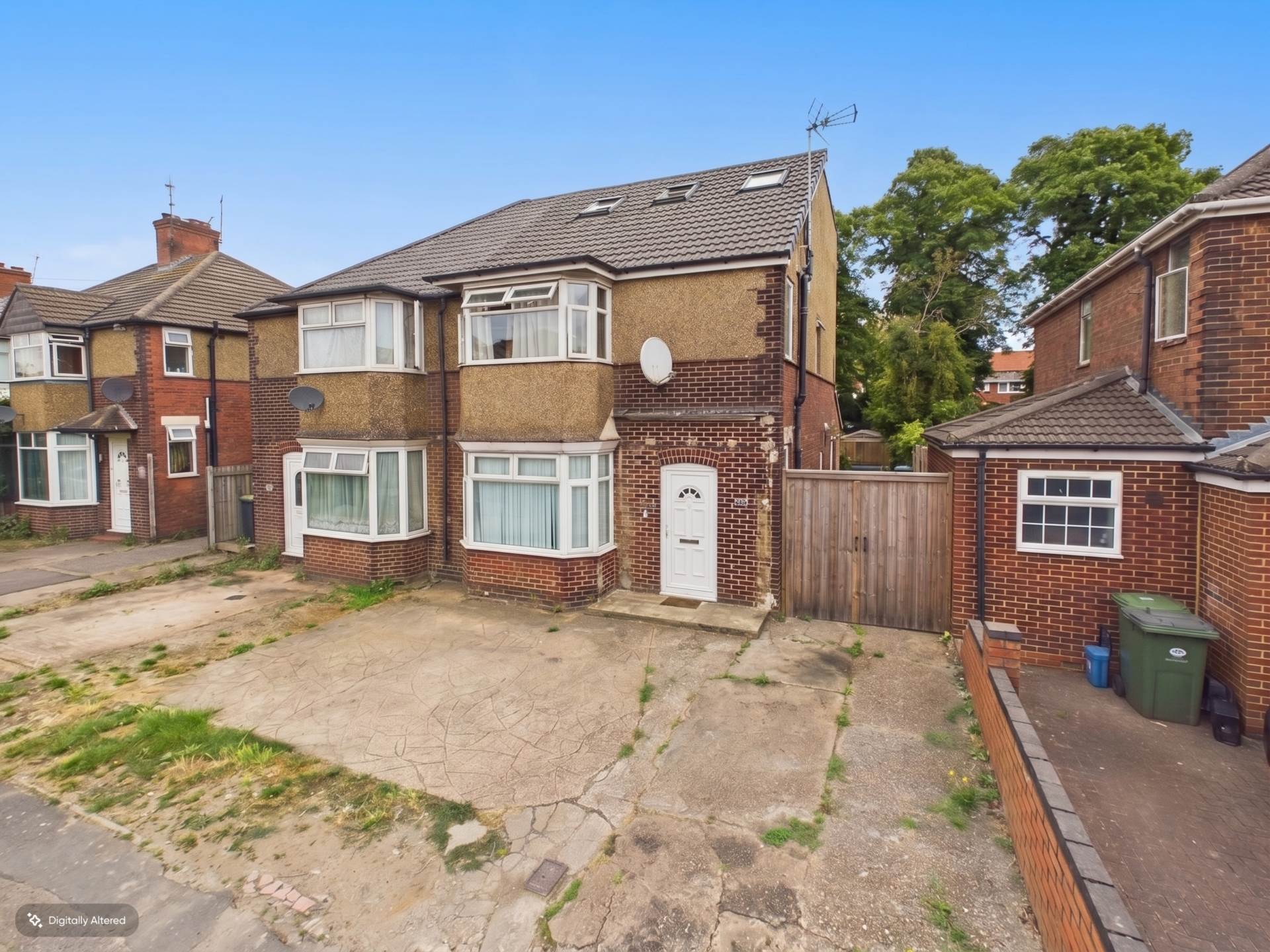Leagrave Road, Luton, Image 1