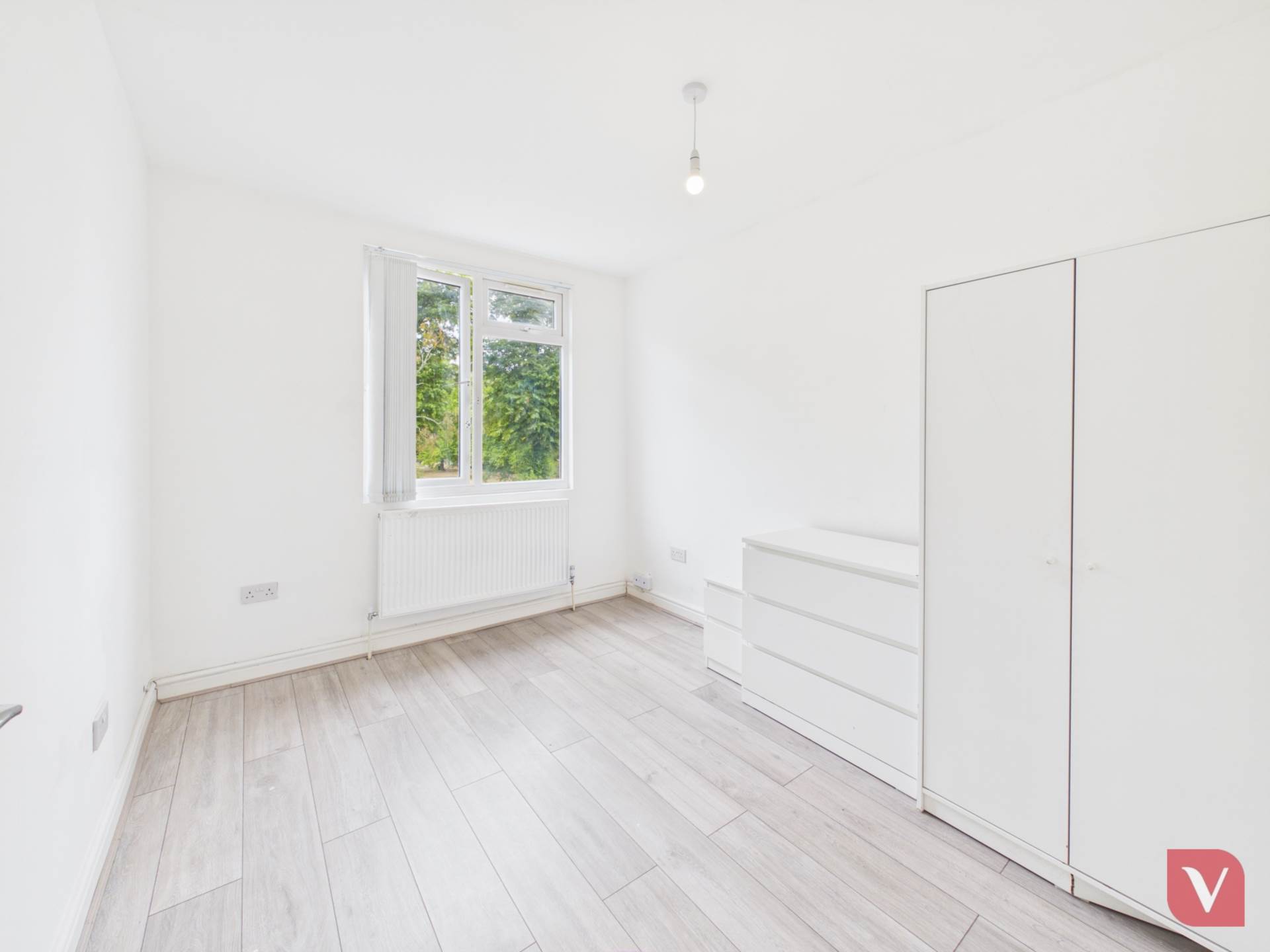 Leagrave Road, Luton, Image 11