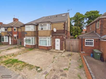 Leagrave Road, Luton