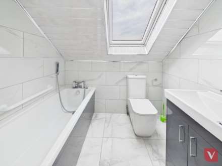 Leagrave Road, Luton, Image 12
