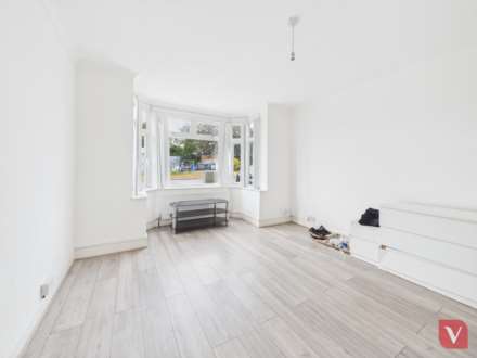 Leagrave Road, Luton, Image 5