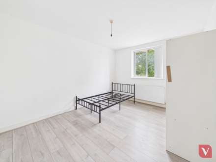 Leagrave Road, Luton, Image 6