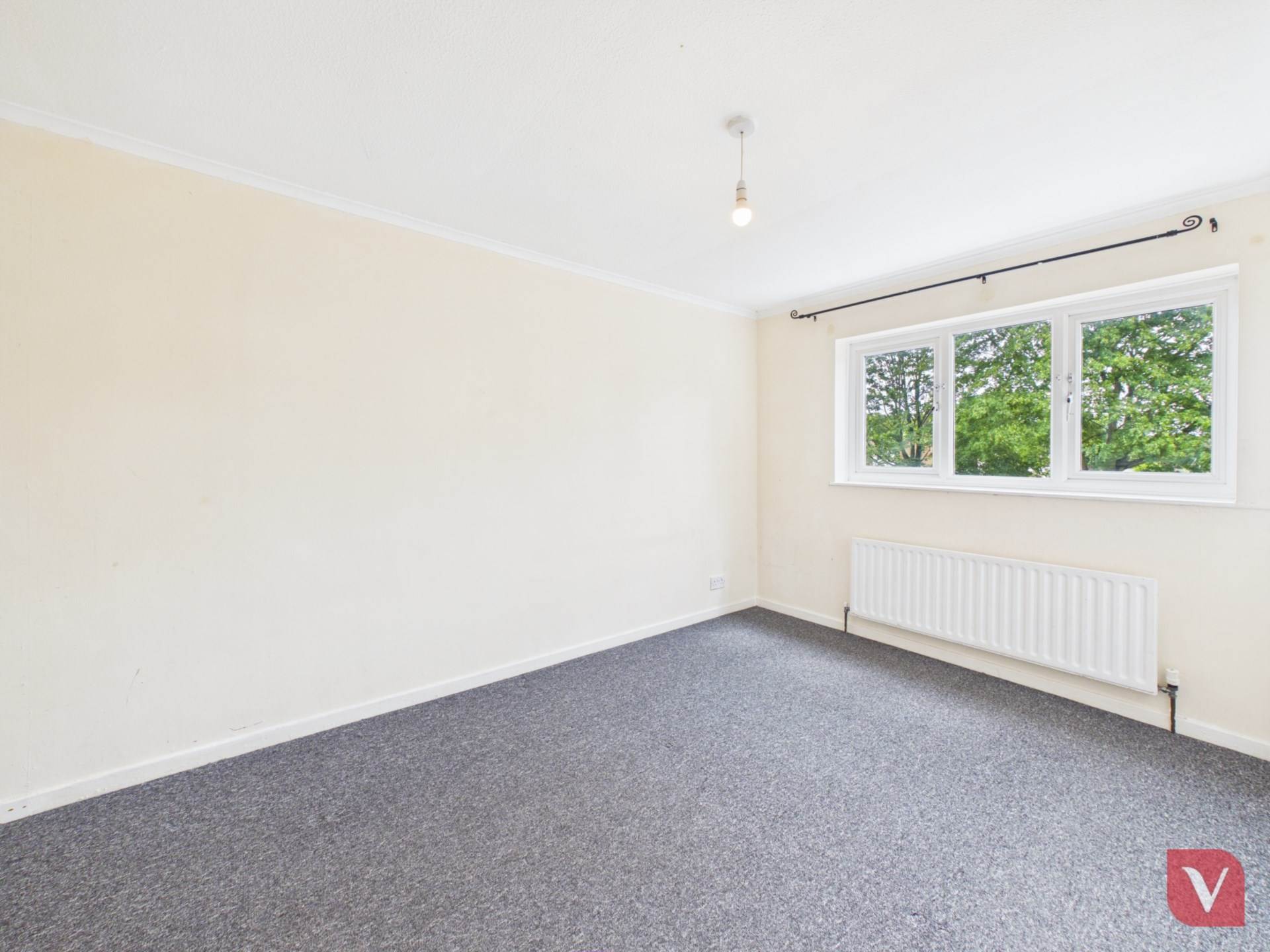 Elm Park Close, Houghton Regis, Image 7