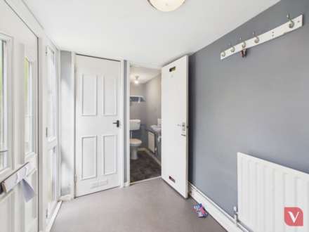 Elm Park Close, Houghton Regis, Image 10