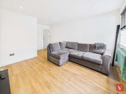 Renshaw Close, Luton, Image 2