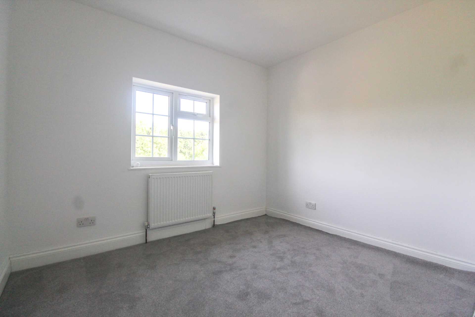 Ridgway Road, Brogborough, Image 8