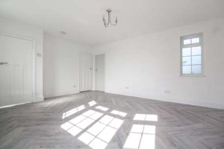 Ridgway Road, Brogborough, Image 2