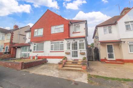 Property For Sale Weatherby Road, Luton