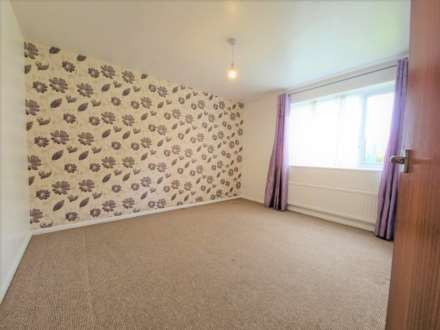 The Quadrant, Houghton Regis, Image 4