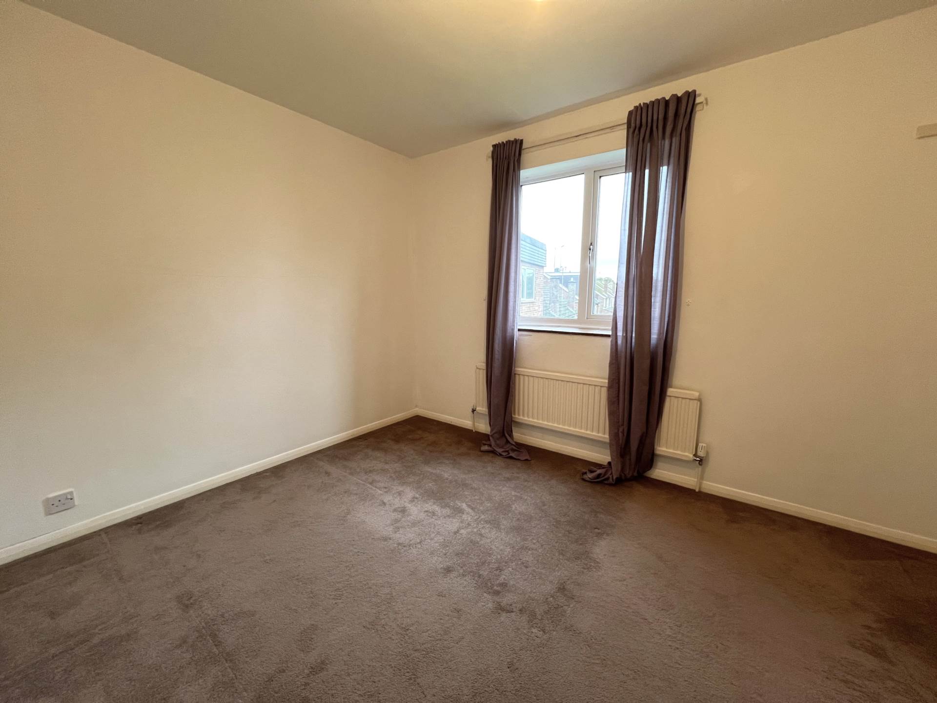 The Quadrant, Houghton Regis, Image 3