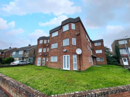 The Quadrant, Houghton Regis, Image 10