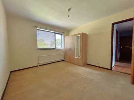 The Quadrant, Houghton Regis, Image 1