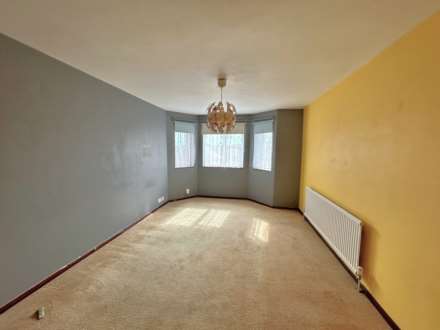The Quadrant, Houghton Regis, Image 2