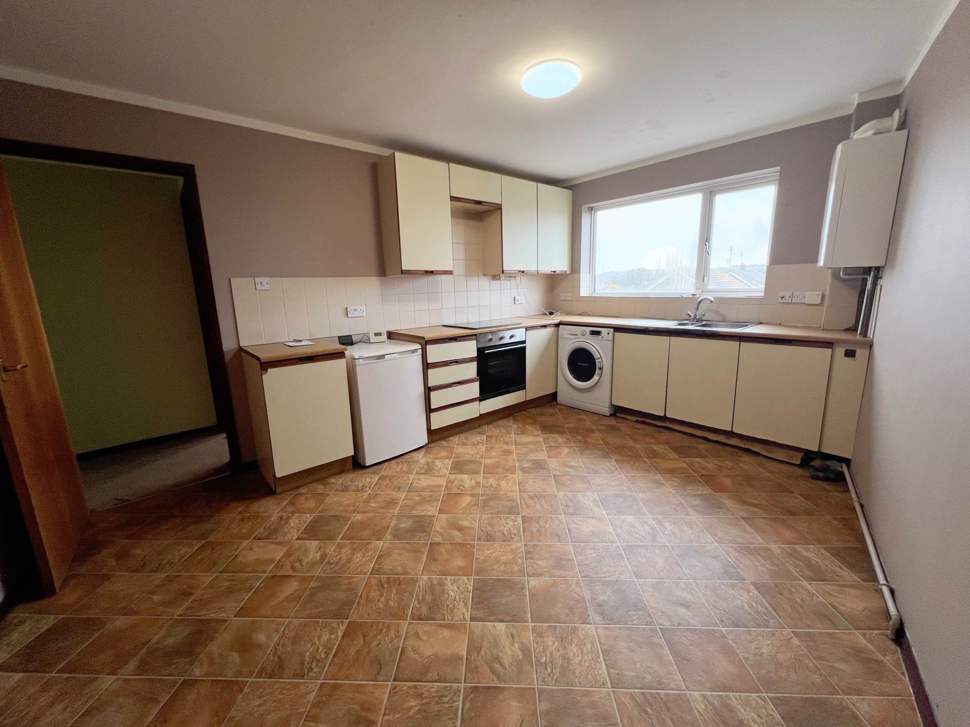 The Quadrant, Houghton Regis, Image 2