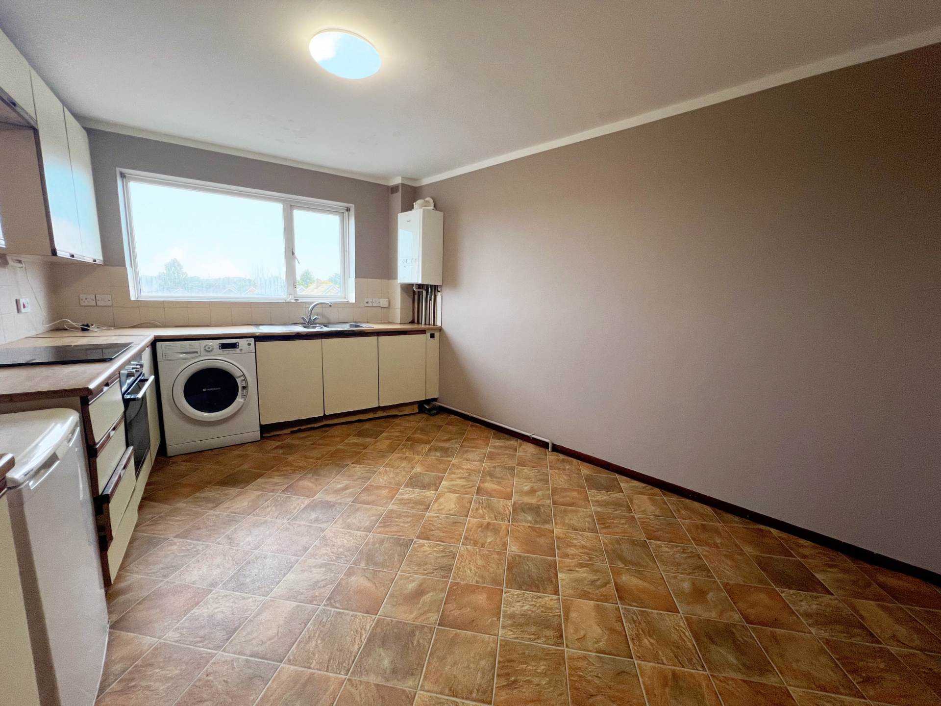 The Quadrant, Houghton Regis, Image 6