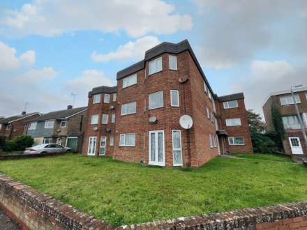 The Quadrant, Houghton Regis, Image 9