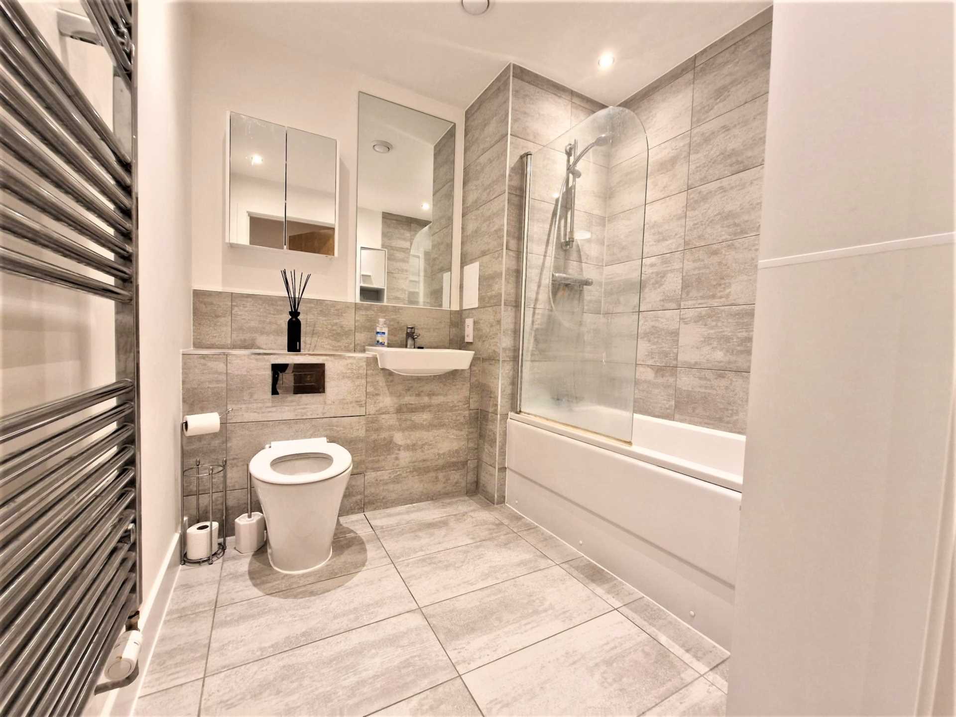 Stirling Drive, Luton, Image 5