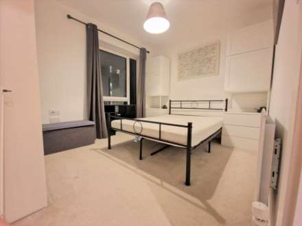 Stirling Drive, Luton, Image 4