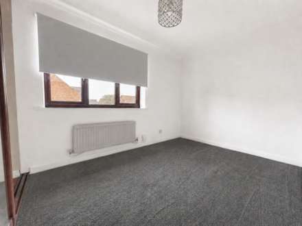 Lucas Gardens, Luton, Image 5