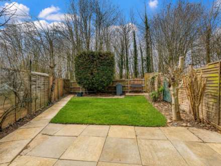 Lucas Gardens, Luton, Image 7
