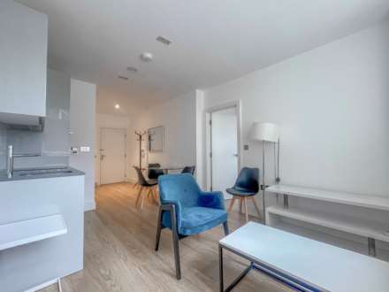 Laporte Way, Luton, Image 3