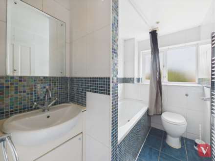 Elm Park Close, Houghton Regis, Image 11