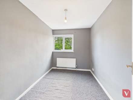 Elm Park Close, Houghton Regis, Image 9