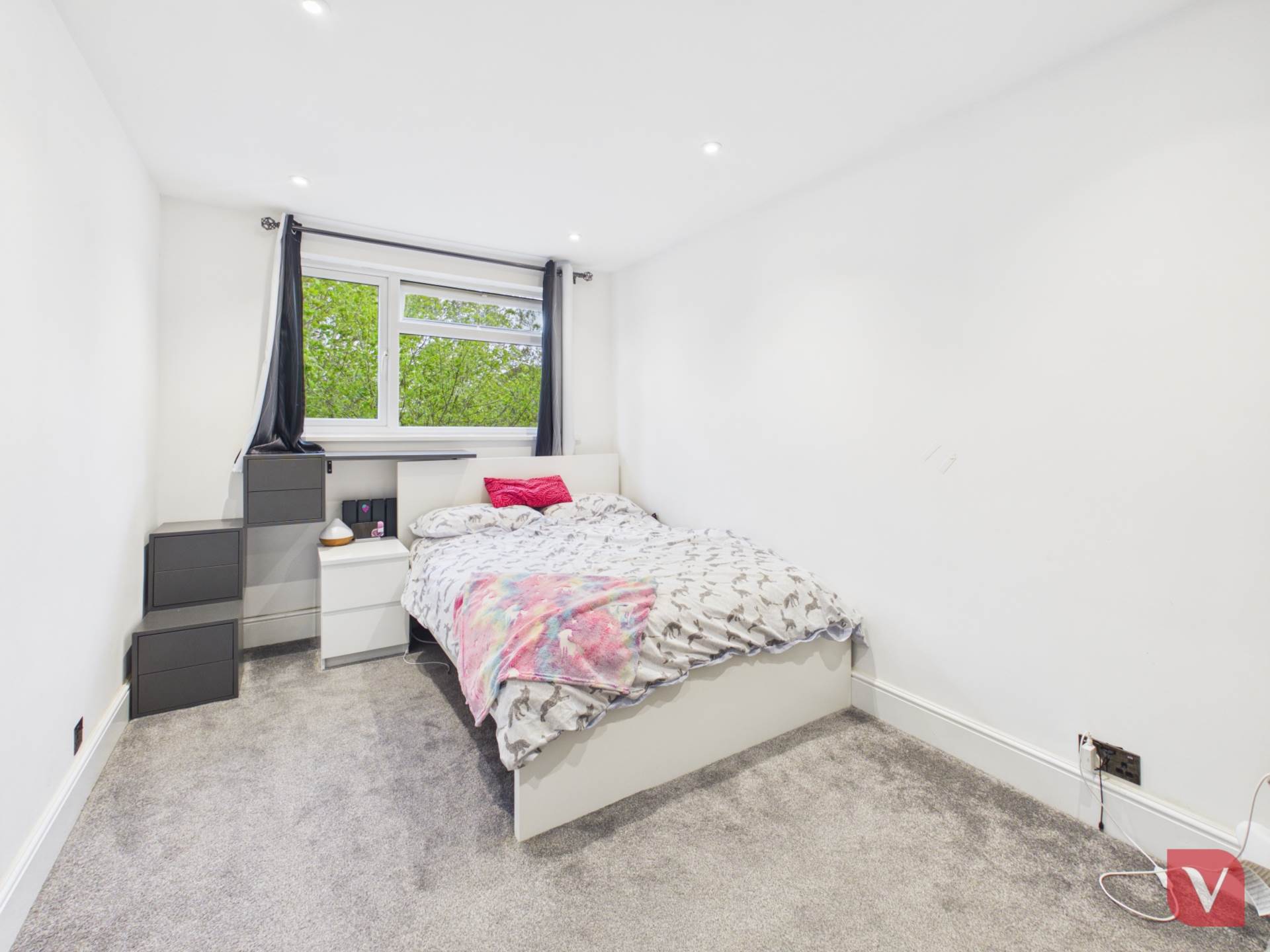 Verulam Gardens, Luton, Image 6