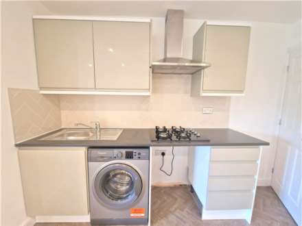 Derby Road, Luton, Image 4