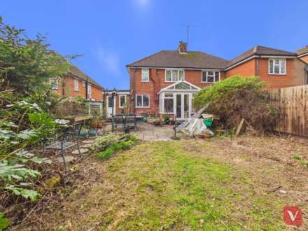 Manton Drive, Luton, Image 3