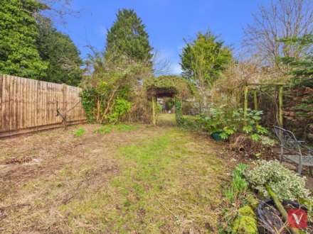 Manton Drive, Luton, Image 4