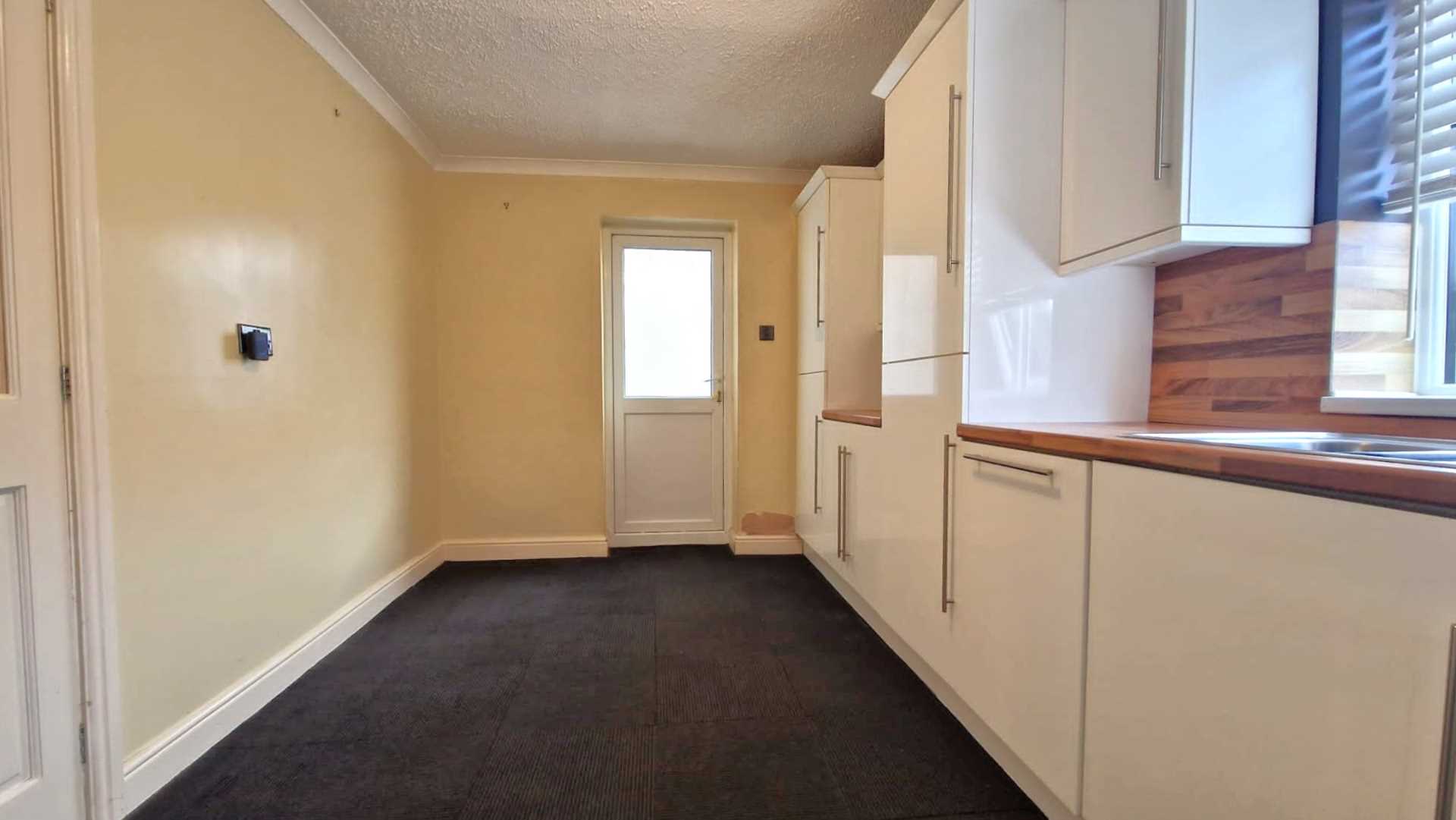 Tithe Farm Road, Dunstable, Image 6