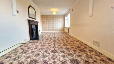 Tithe Farm Road, Dunstable, Image 3